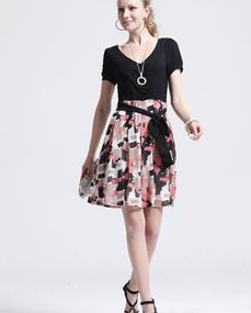 依佳人服飾產(chǎn)品 品質(zhì)與設(shè)計(jì)并重的時尚之選